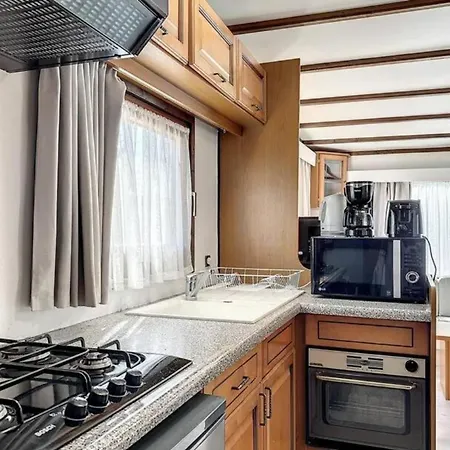 Ideal With Pool In Alpehytte *