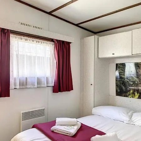 Ideal With Pool In Alpehytte