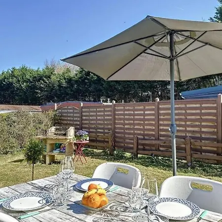 Alpehytte Ideal With Pool In Blonville-sur-Mer